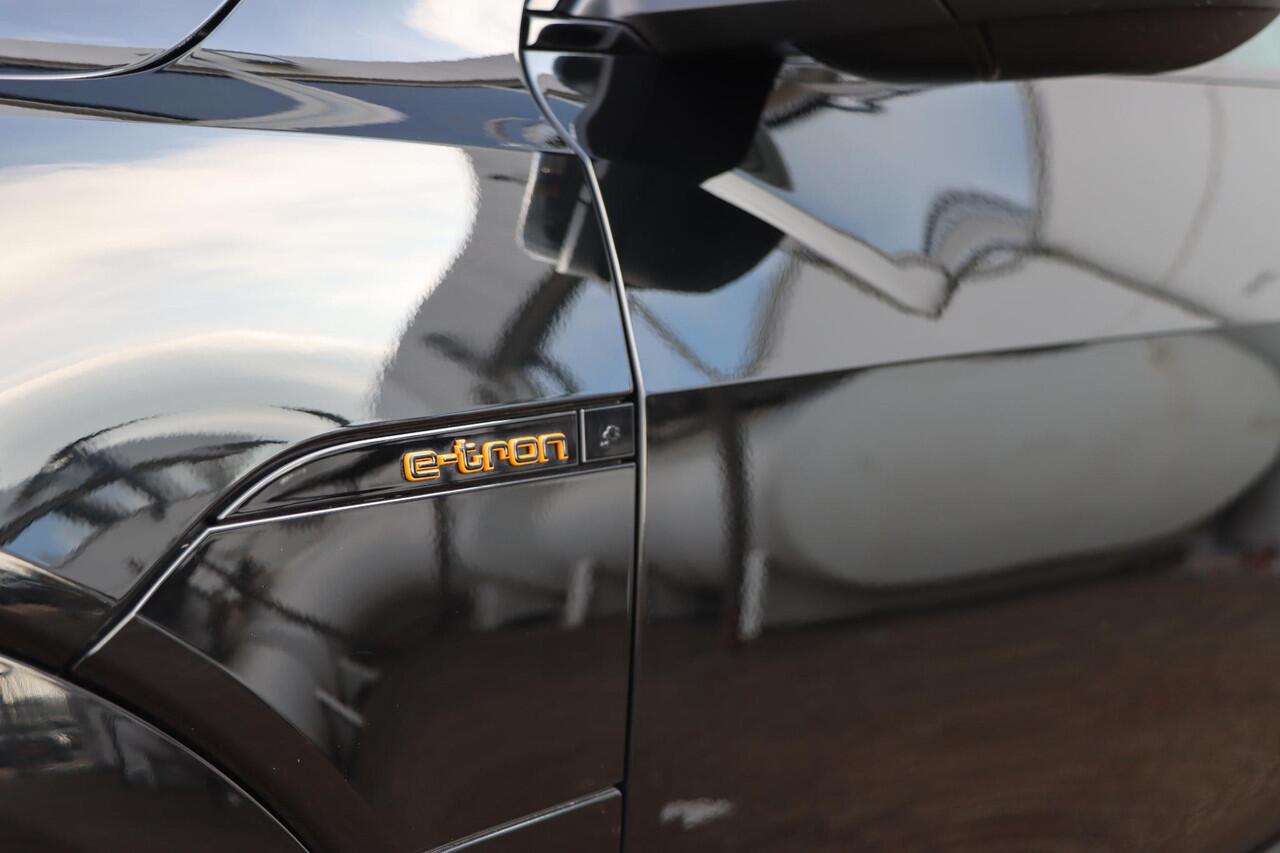 Audi e-tron 50 quattro Advanced edition 71 kWh 313pk | SOH 95% | Stoelverwarming | Camera | HU display | Parkassist