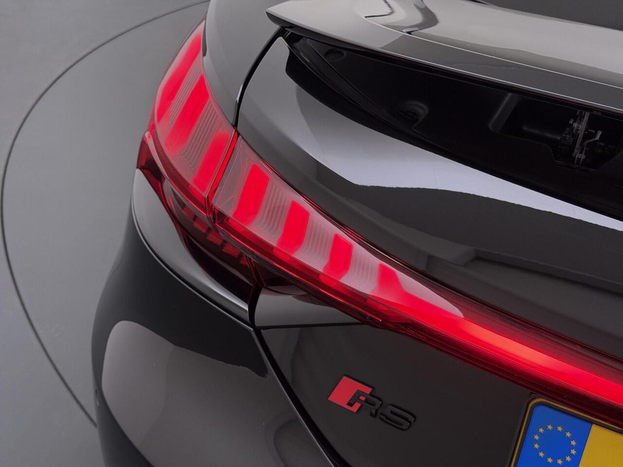 Audi e-tron GT RS 93 kWh VAN ¤ 84.900,- VOOR ¤ 74.877,- UW LENTEVOORDEEL ¤ 10.023,-! | PANO | 21 INCH | STOELVENTILATIE & MASSAGE | BANG & OLUFSEN | 360 CAMERA | ADAPTIVE AIR SUSPENSION | LASER MATRIX LED KOPLAMPEN | VIERWIELBESTURING | HEAD-UP DISPLAY | ADAPTIEVE C