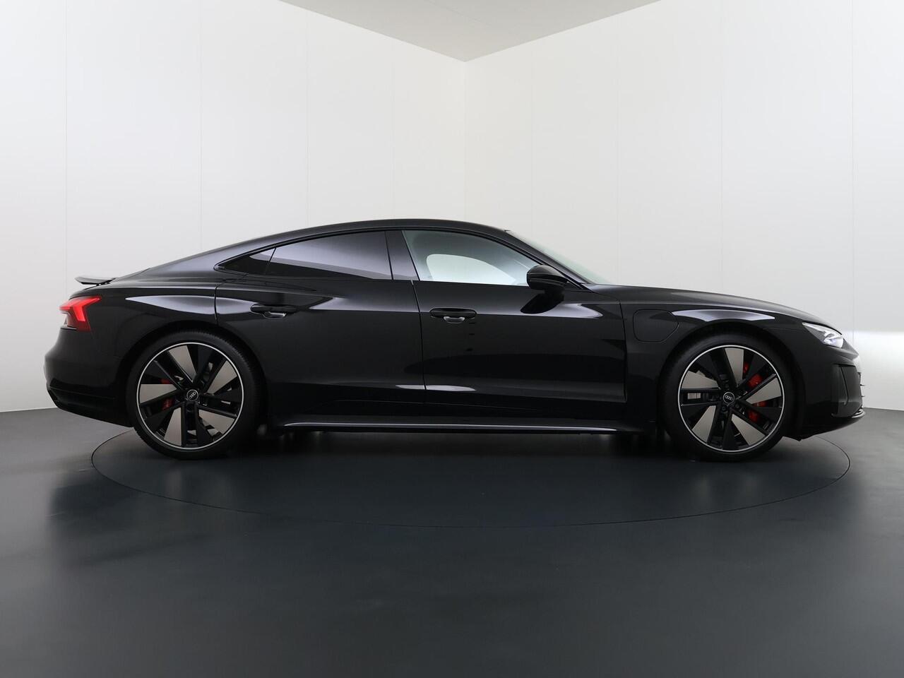 Audi e-tron GT RS 93 kWh VAN ¤ 84.900,- VOOR ¤ 74.877,- UW LENTEVOORDEEL ¤ 10.023,-! | PANO | 21 INCH | STOELVENTILATIE & MASSAGE | BANG & OLUFSEN | 360 CAMERA | ADAPTIVE AIR SUSPENSION | LASER MATRIX LED KOPLAMPEN | VIERWIELBESTURING | HEAD-UP DISPLAY | ADAPTIEVE C