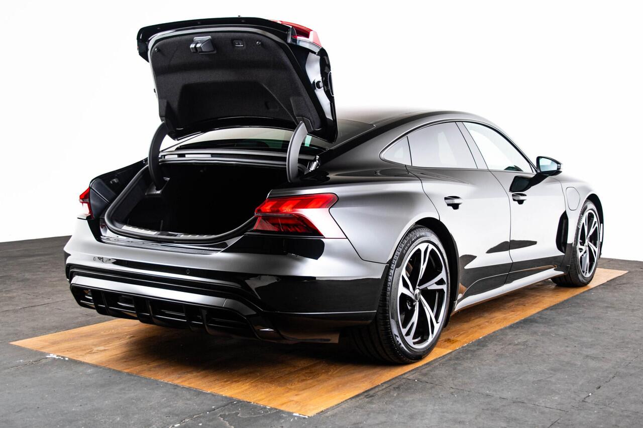 Audi e-tron GT 93 kWh Optiekpakket zwart - Privacy glas - B&O - Adaptive air suspension - Dynamische vierwielbesturing - Akoestisch voertuiggeluid exterieur -