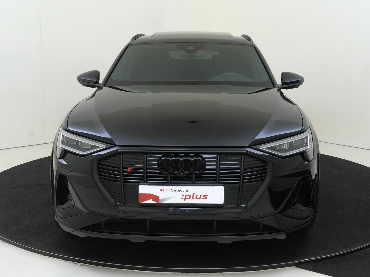 Audi e-tron Sportback S quattro 95 kWh | SoH 100% | Panoramadak | 360 camera | Bang & Olufsen | Luchtvering | Keyless | Lederen bekleding 'Valcona' | Navigatie Plus | LED matrix verlichting | Adaptieve cruise control |