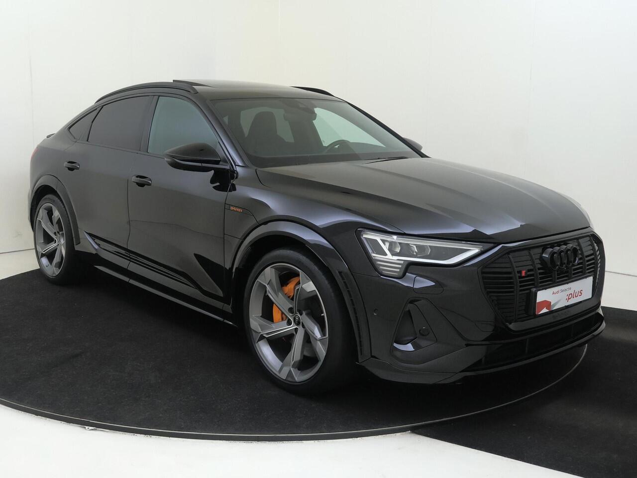 Audi e-tron Sportback S quattro 95 kWh | SoH 100% | Panoramadak | 360 camera | Bang & Olufsen | Luchtvering | Keyless | Lederen bekleding 'Valcona' | Navigatie Plus | LED matrix verlichting | Adaptieve cruise control |