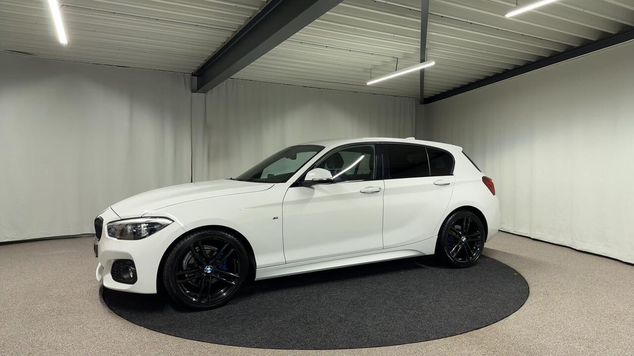 BMW 1-SERIE 118i Edition M Sport Shadow High Executive