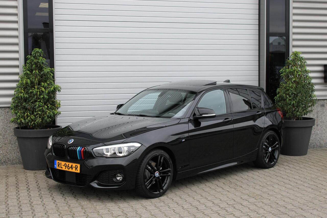 BMW 1-SERIE 118i M Sport Schuifdak | Camera | Driving Assistant Professional | Harman Kardon | LED | PDC | Comfort Access | ACC
