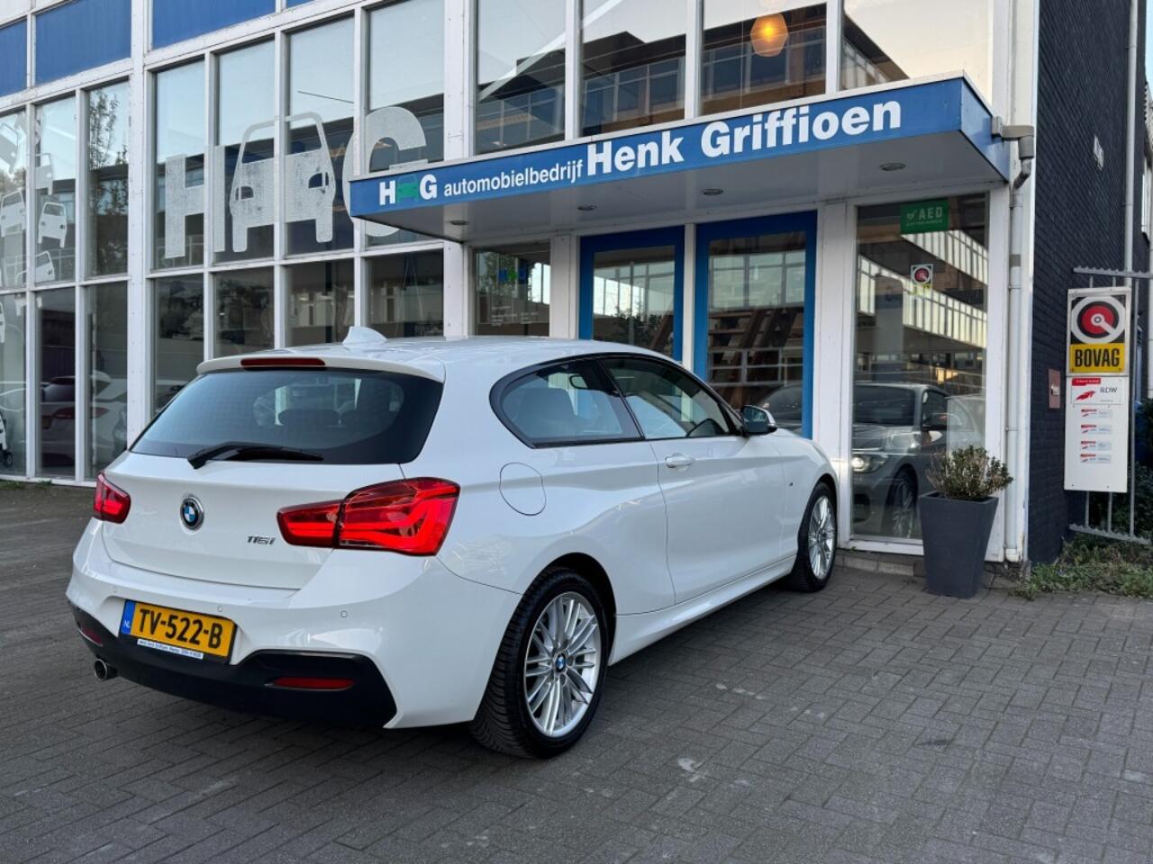 BMW 1-SERIE 116i Executive Msport I Leer I Navigatie I Xenon I Climate contr.