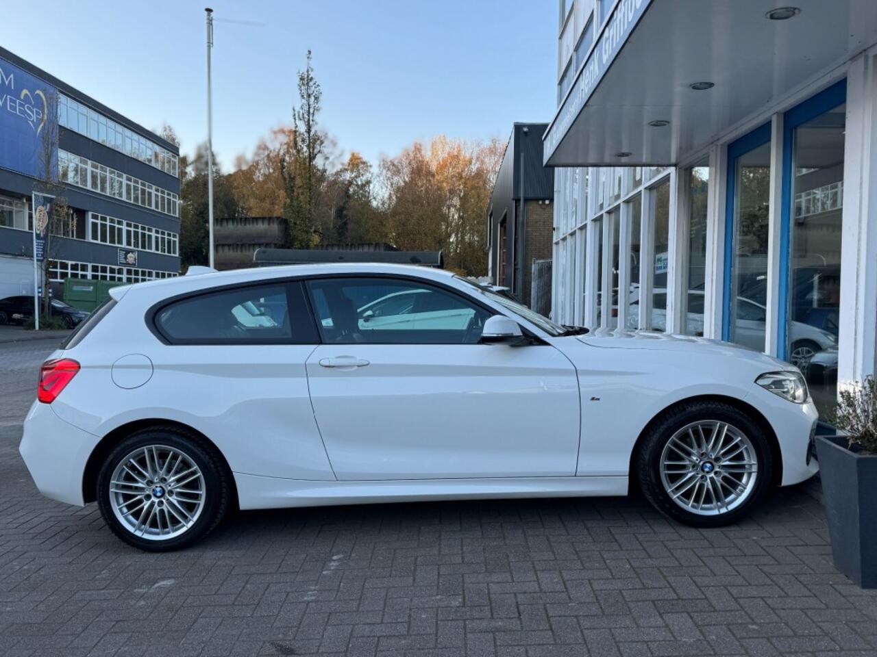 BMW 1-SERIE 116i Executive Msport I Leer I Navigatie I Xenon I Climate contr.