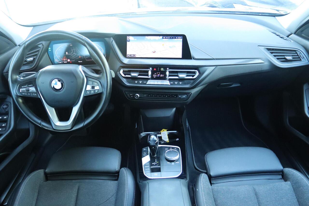 BMW 1-SERIE 118I EXECUTIVE EDITION AUT. | LED | VIRT. COCKPIT | CRUISE | CLIMATE | CARPLAY
