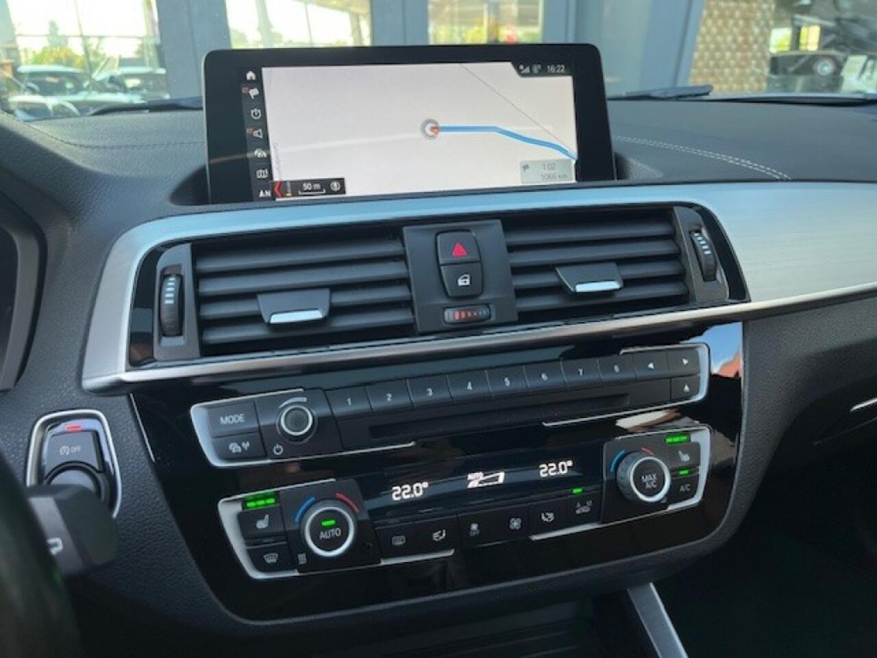 BMW 1-SERIE 118I AUT. M SPORT ED. - LEDER - EL. SCH./KANT.DAK - ORG. NL