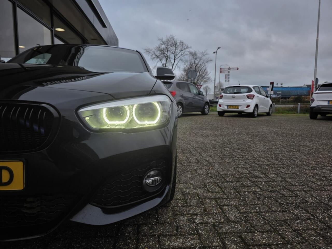 BMW 1-SERIE 118I EXECUTIVE M