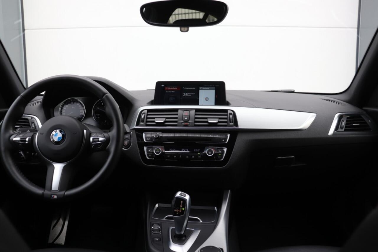 BMW 1-SERIE 116D High Executive M SPORT/CARPLAY/CAMERA/STOEL.VERW/LED