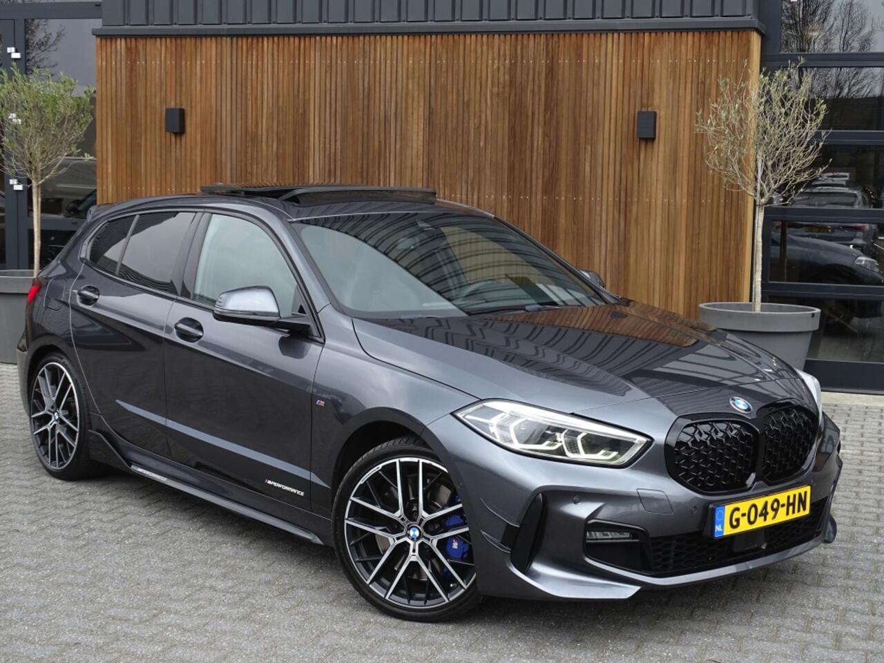 BMW 1-SERIE 118i High Executive / M-Sport/ M-Perfomance/ Pano / 140pk