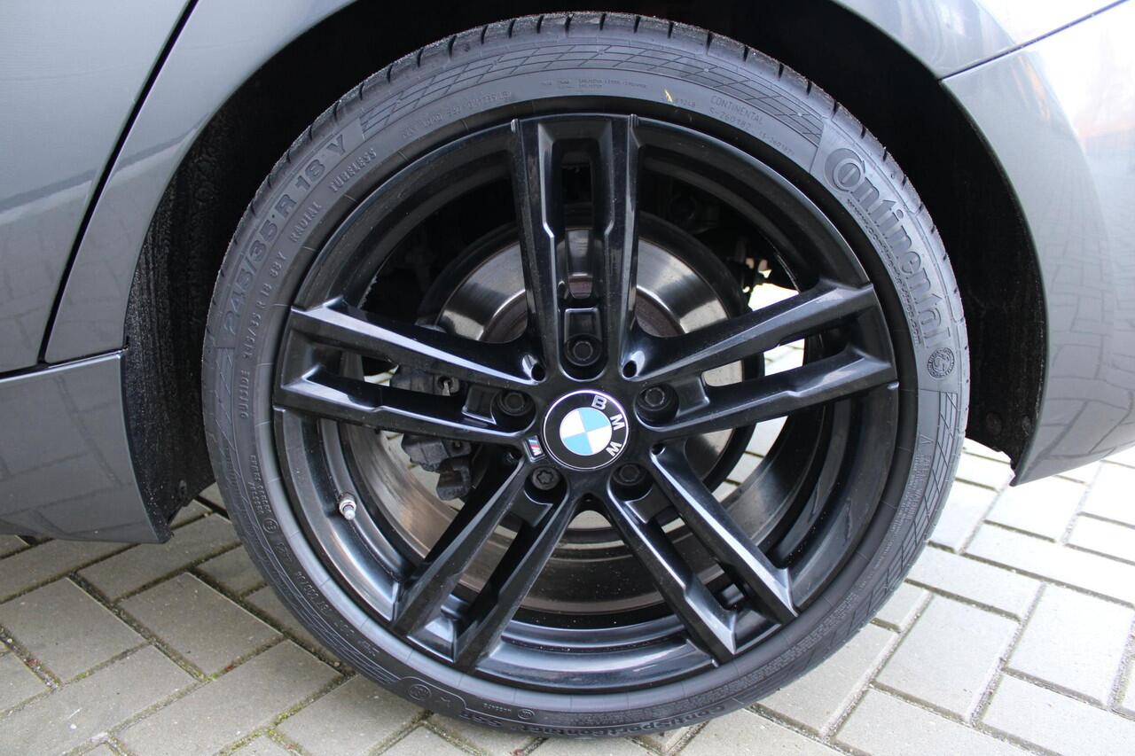 BMW 1-SERIE 118i Edition M Sport Shadow High Executive