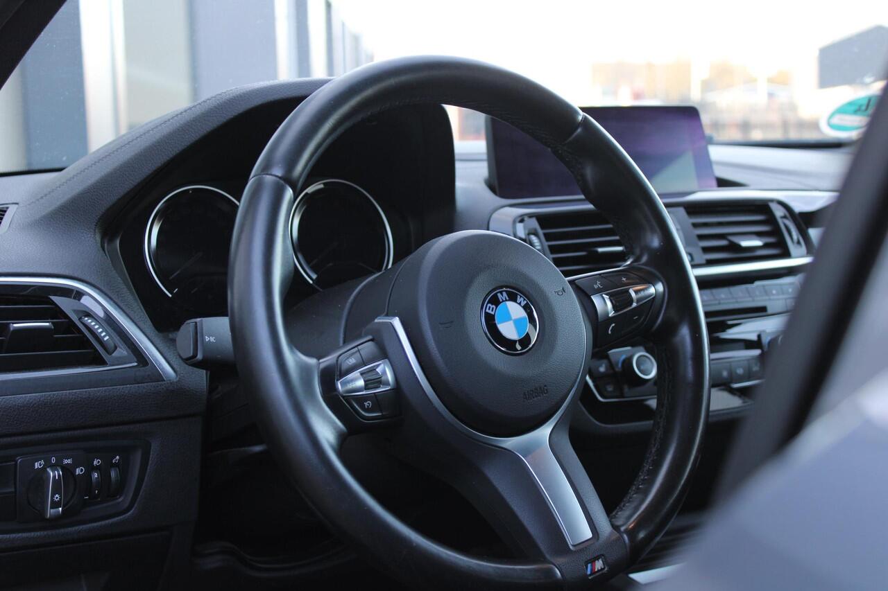 BMW 1-SERIE 118i Edition M Sport Shadow High Executive