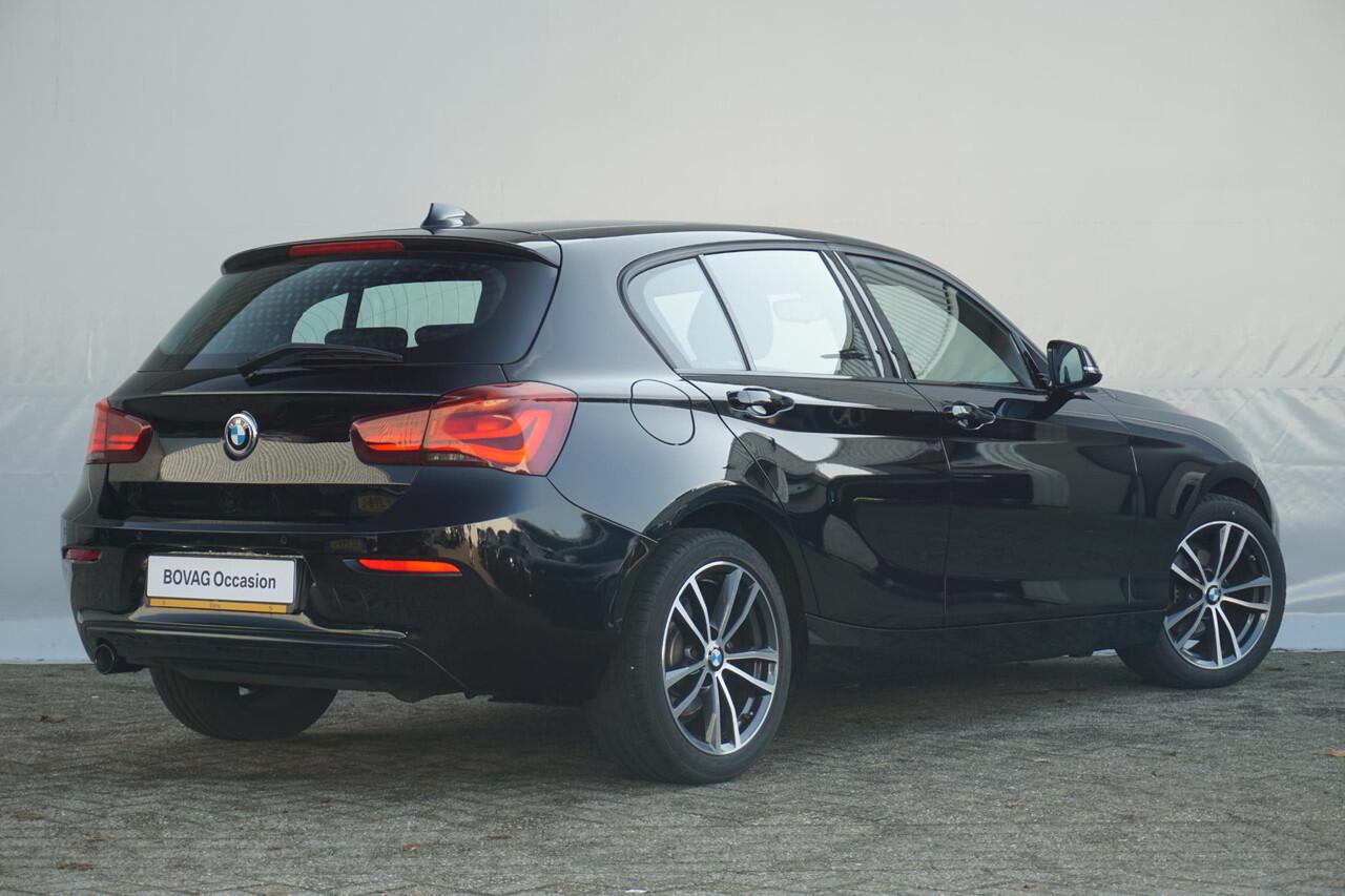 BMW 1-SERIE 116i | Sportstoelen voor / Electronic climate control / Cruise Control / Parkeersensoren achter