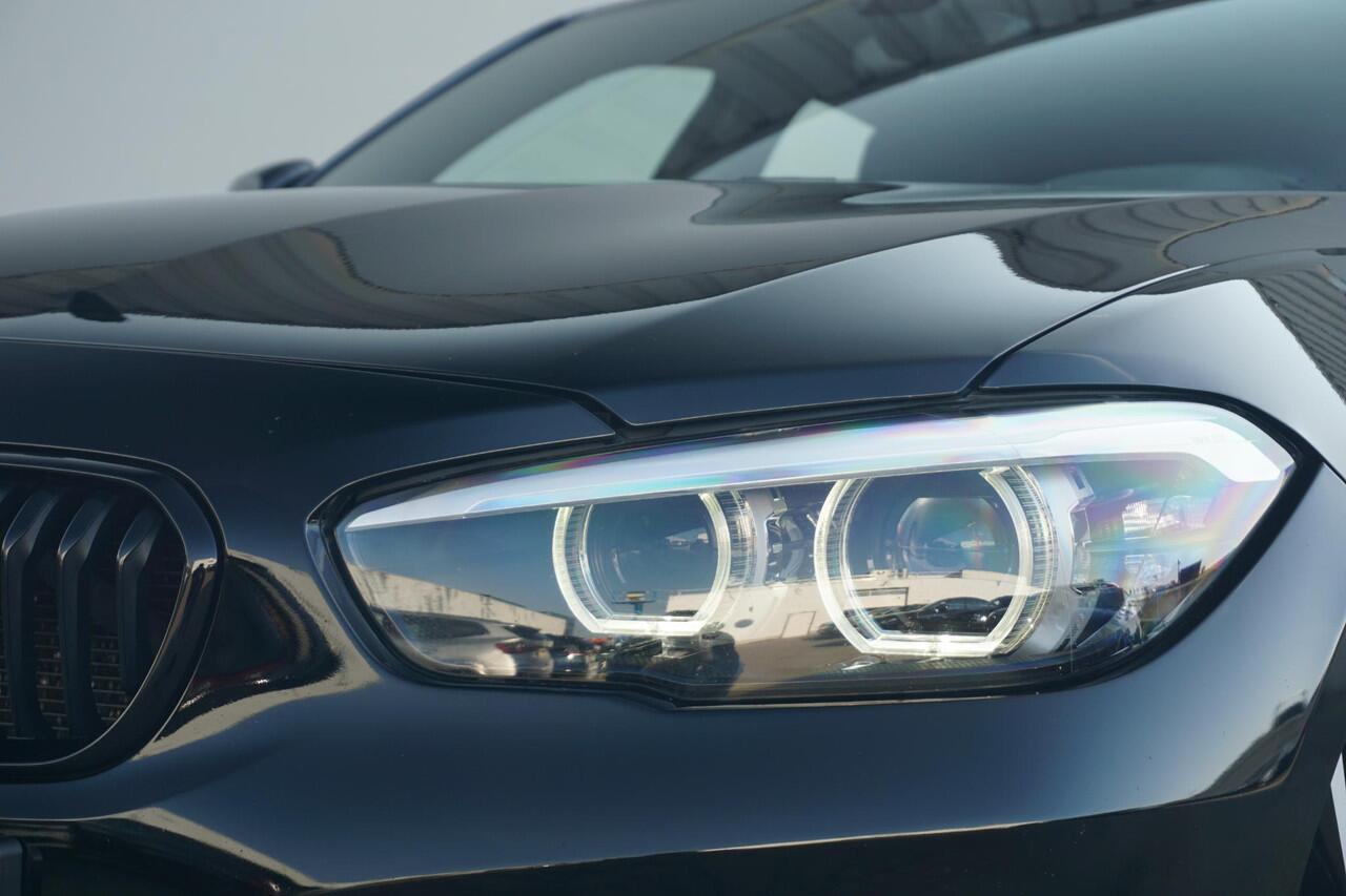 BMW 1-SERIE 116i | Sportstoelen voor / Electronic climate control / Cruise Control / Parkeersensoren achter