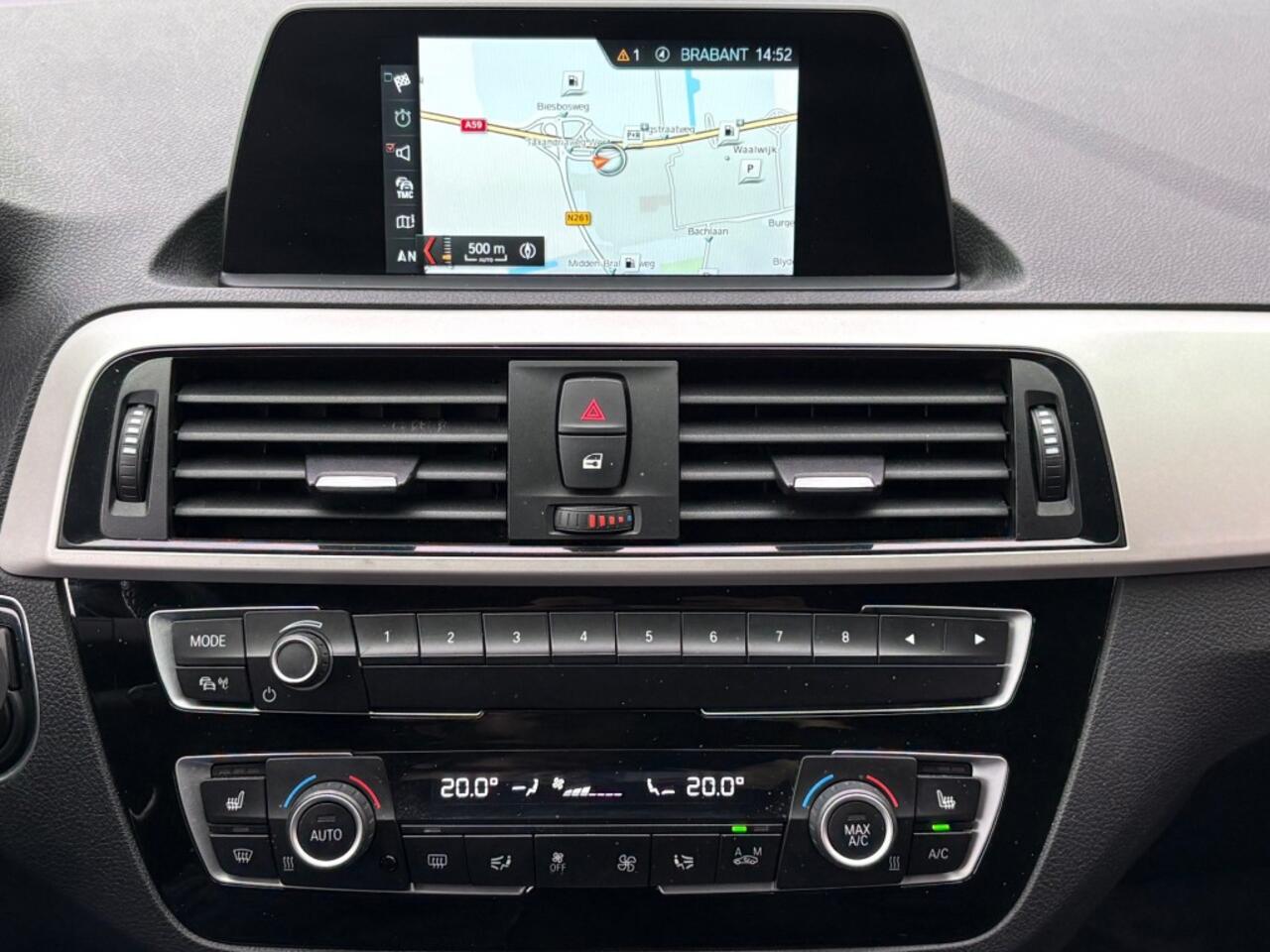 BMW 1-SERIE 118I EXECUTIVE AUT. NAVI AIRCO CRUISE STOELVERW