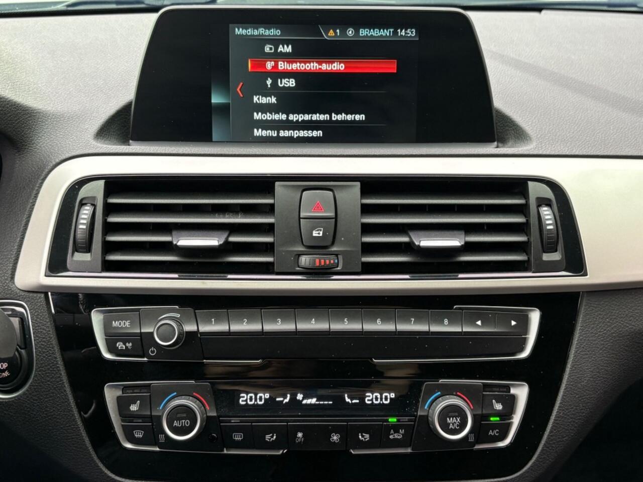 BMW 1-SERIE 118I EXECUTIVE AUT. NAVI AIRCO CRUISE STOELVERW