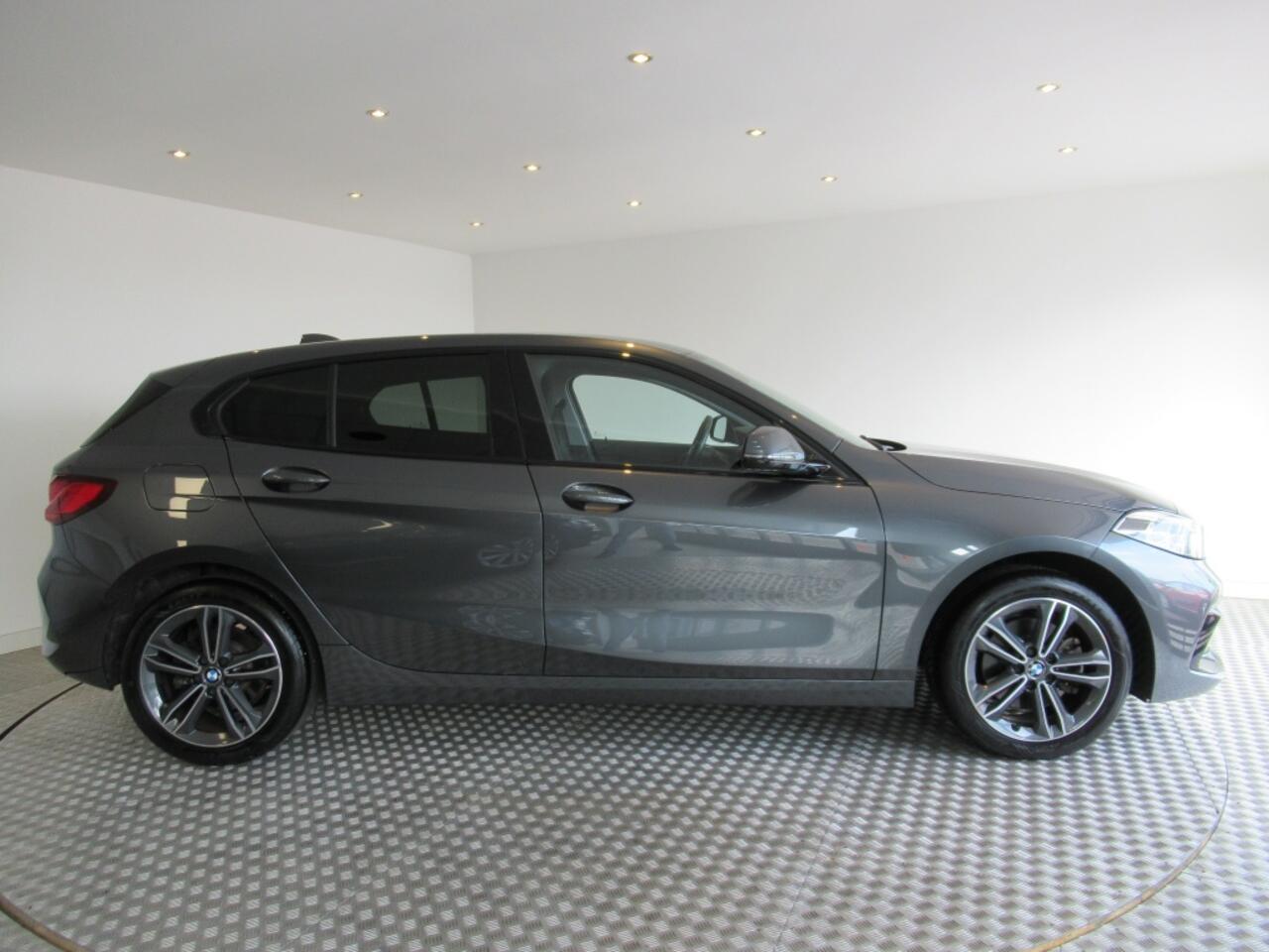 BMW 1-SERIE 118i Automaat Executive Ed. Sport Line