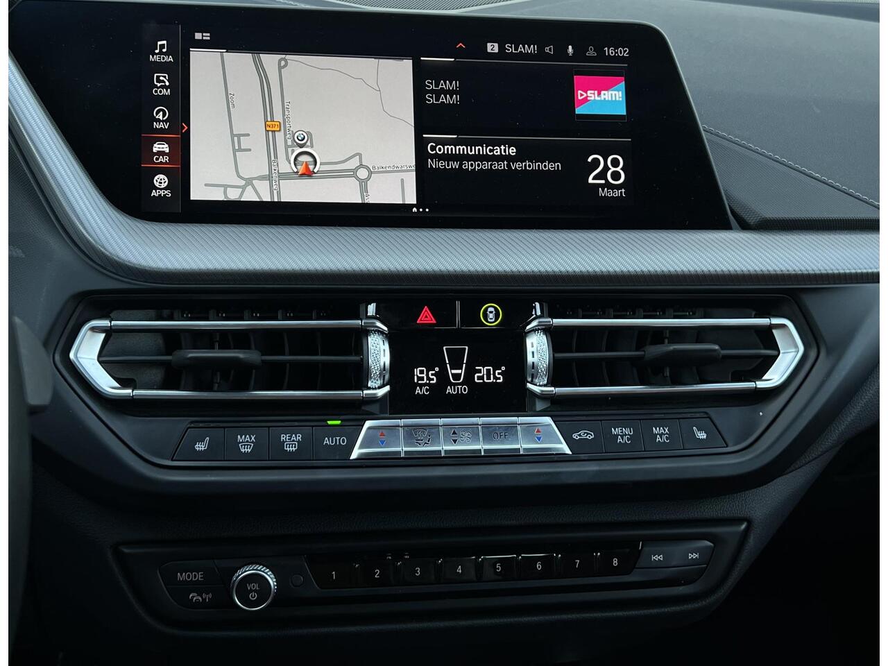 BMW 1-SERIE 118i High Executive Edition | M-Sportpakket | HiFi Sound | 18inch | Stoelverwarming