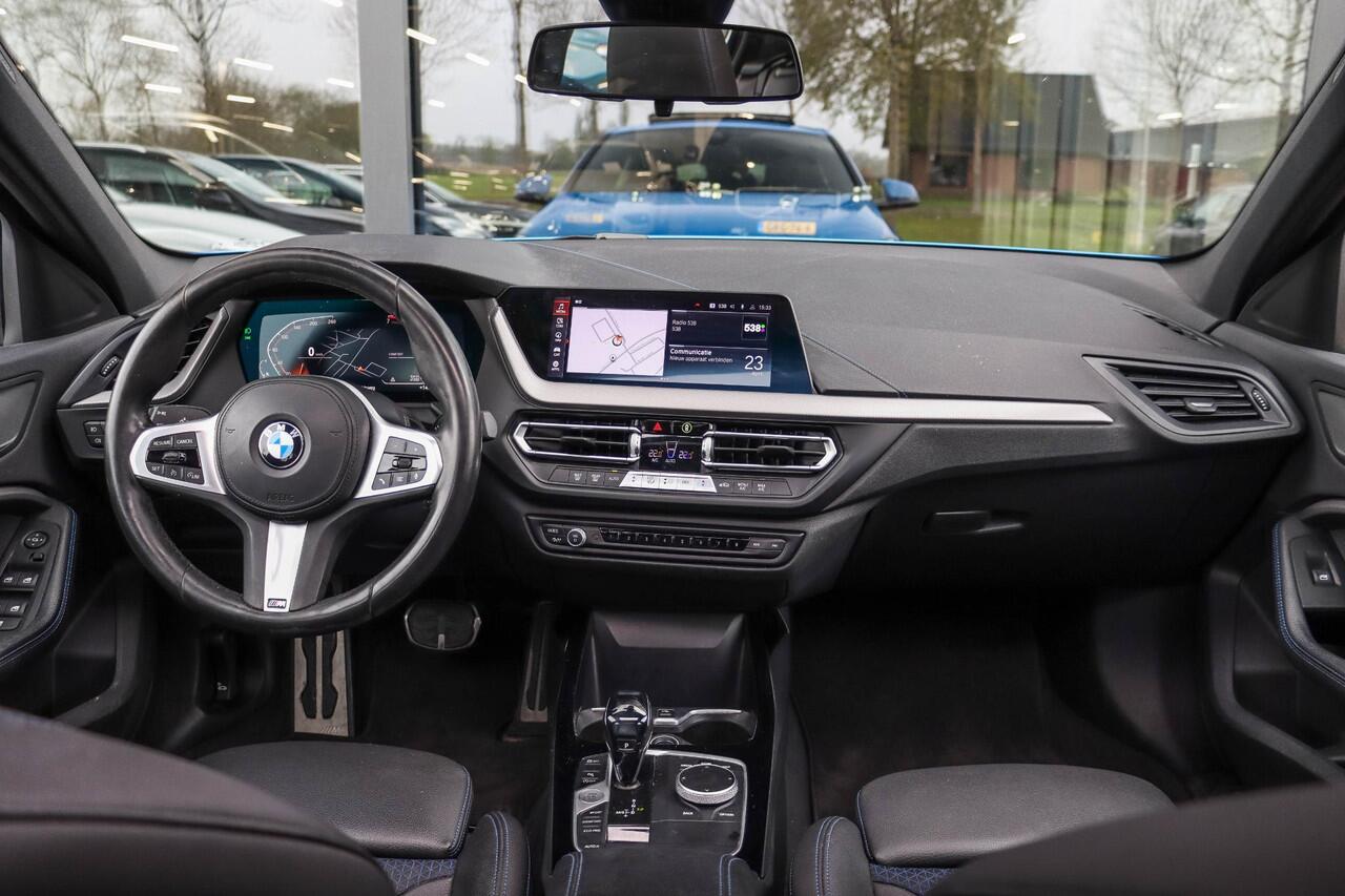 BMW 1-SERIE 118i Executive Edition M Sport | Panoramadak