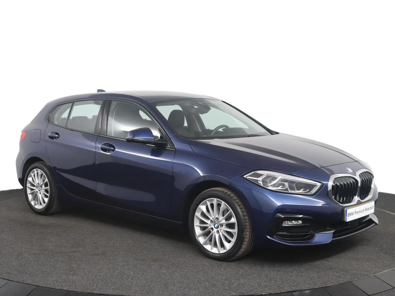 BMW 1-SERIE 118i Executive Edition Sport Line | Audio Media Pack | Parkeersensoren | Climate Control | LED | HiFi