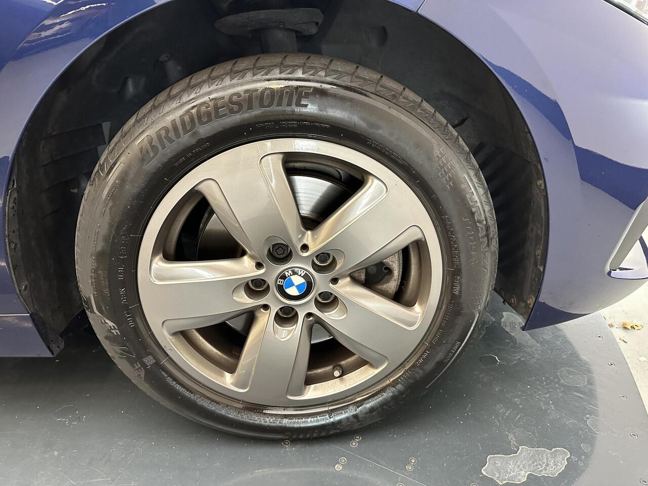 BMW 1-SERIE 118i Executive Edition Automaat| LM velgen | NL Auto