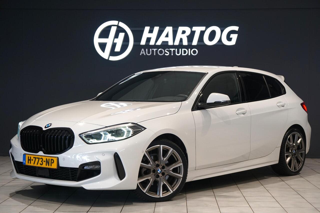 BMW 1-SERIE 118i M-Sport Plus + KUIPSTOELEN / CAMERA / SFEERVERLICHTING