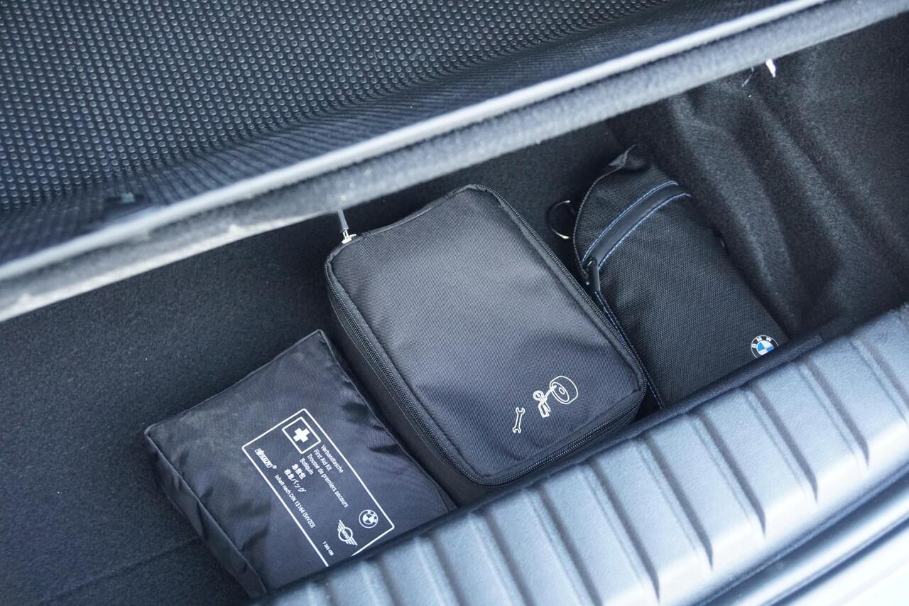 BMW 1-SERIE 118i Executive Edition + HARMAN KARDON / CAMERA / STOELVERWARMING