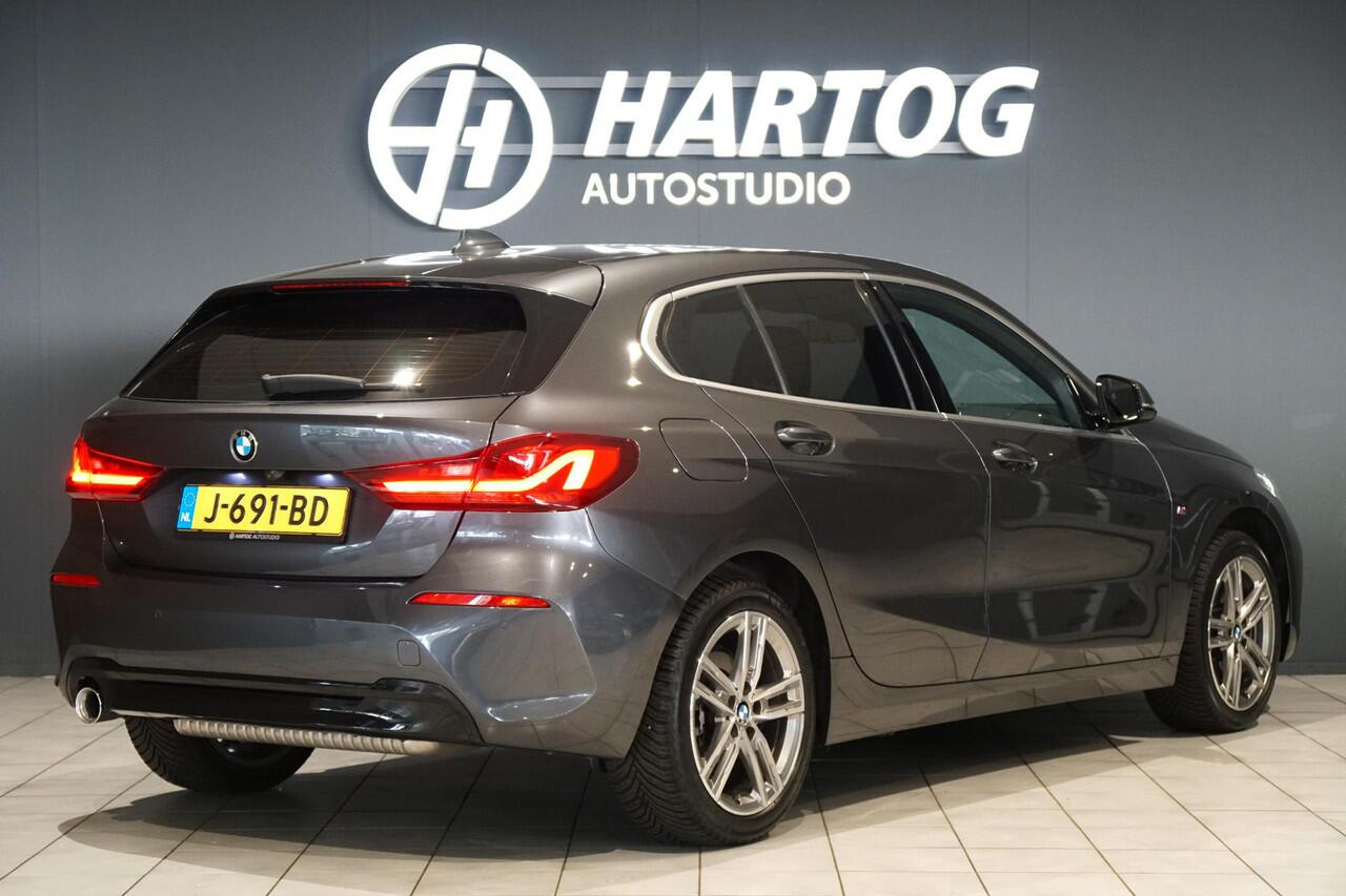 BMW 1-SERIE 118i Executive Edition + HARMAN KARDON / CAMERA / STOELVERWARMING