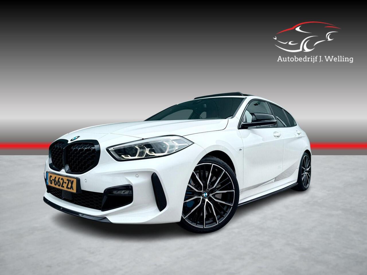BMW 1-SERIE 118i M-Sport / Leder / Pano / Sfeerverlichting