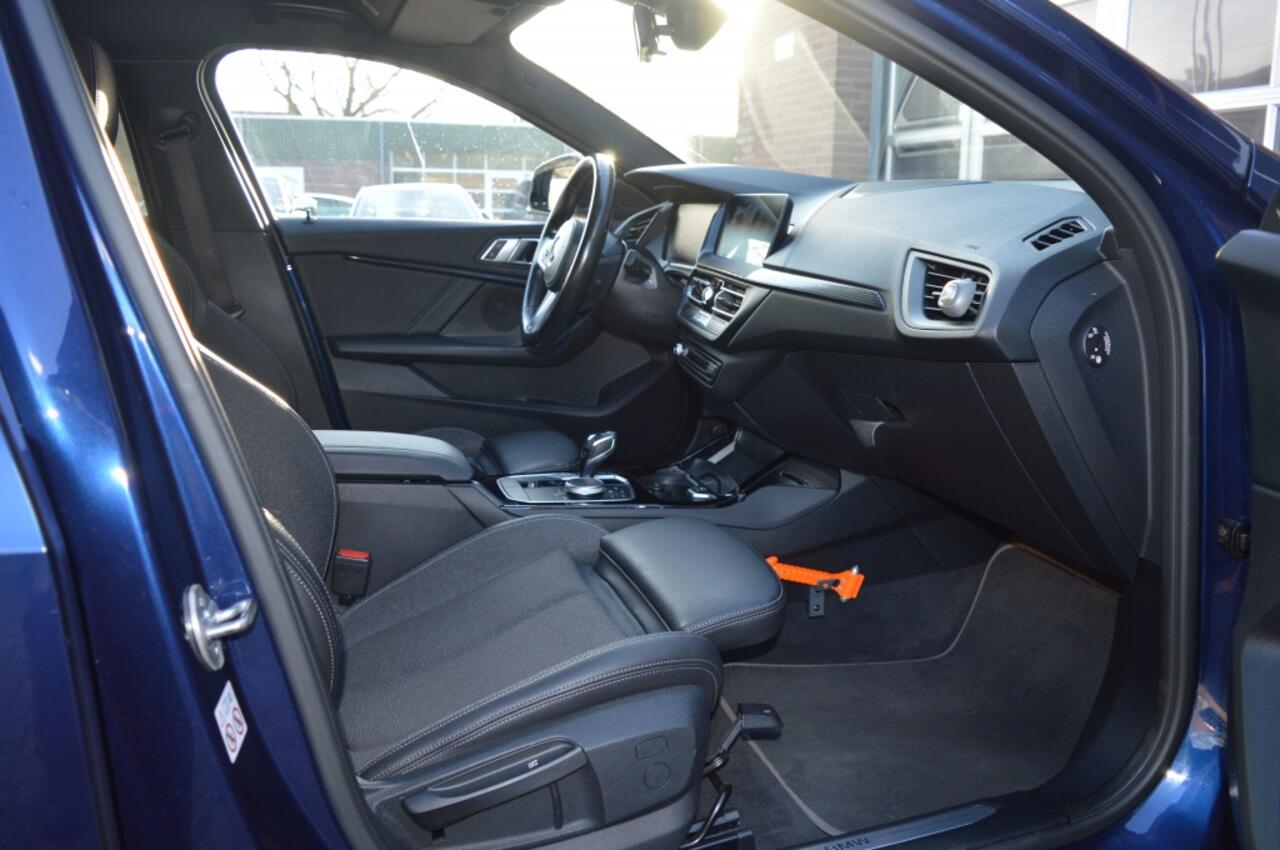 BMW 1-SERIE 118i Executive | AUT - VRT.DASH - CAMERA