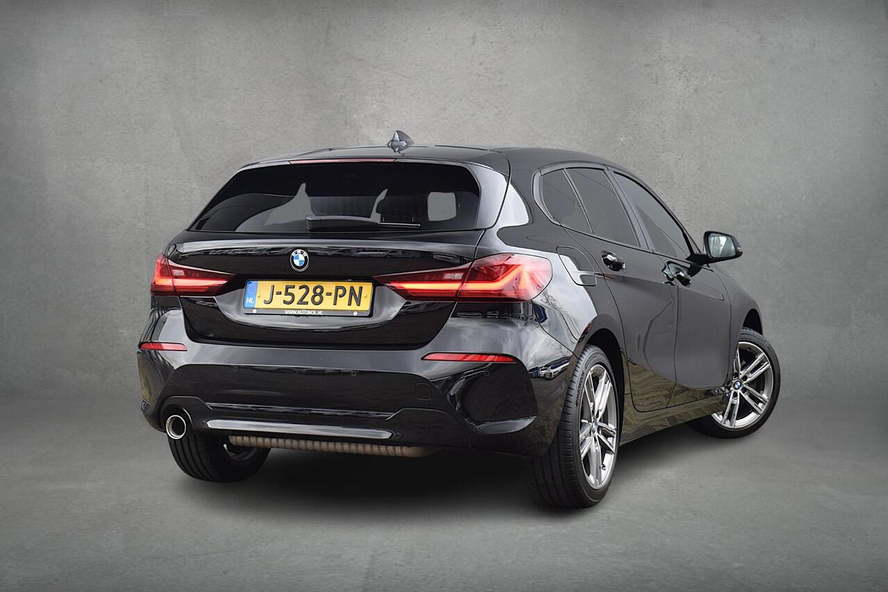 BMW 1-SERIE 118i Executive Edition | Pano | Apple CarPlay | LED | Virtual