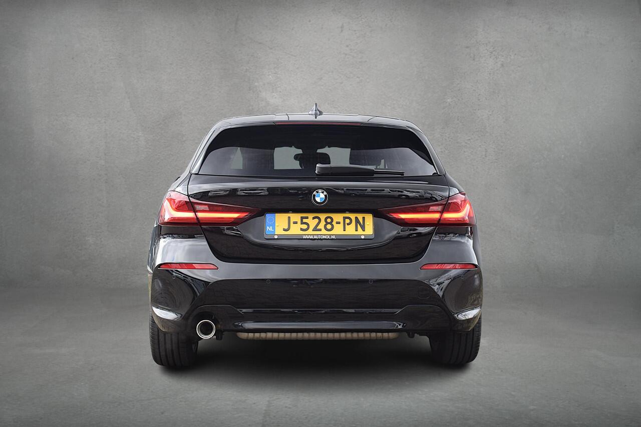 BMW 1-SERIE 118i Executive Edition | Pano | Apple CarPlay | LED | Virtual
