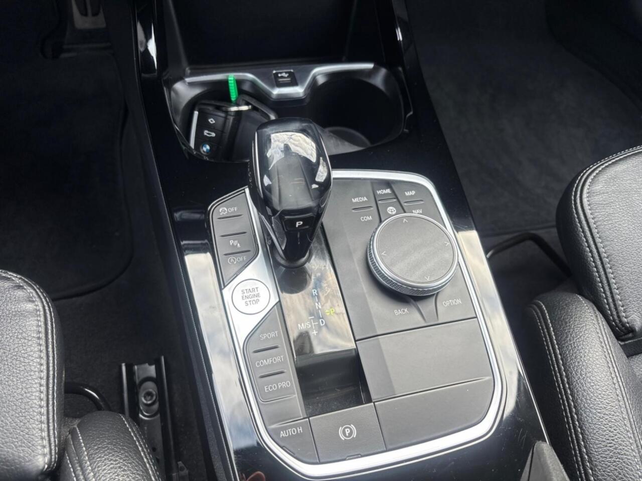 BMW 1-SERIE 118i High Executive Automaat 2020 M-Pakket Dealerauto