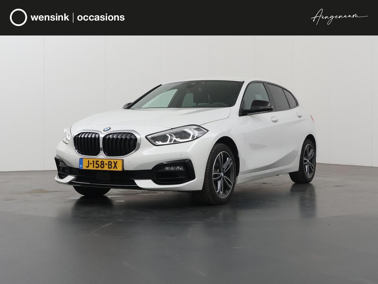 BMW 1-SERIE 118i Executive Edition Sport | Navigatie | Sportstoelen | DAB | Parkeersensoren | Climate Control | Cruise Control | Apple Carplay/Android Auto |