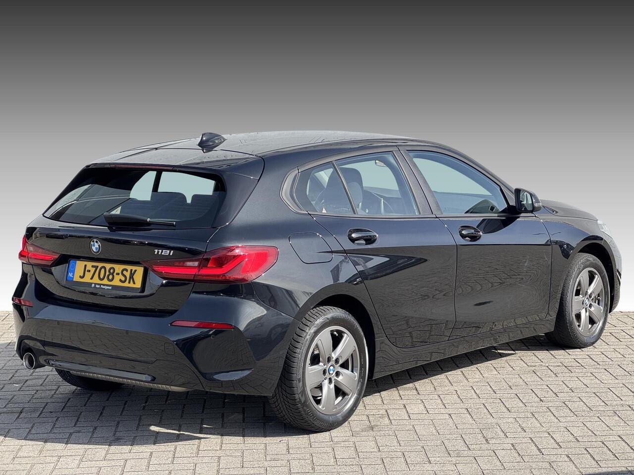 BMW 1-SERIE 118i Executive Edition NL-AUTO | NAVI | CARPLAY