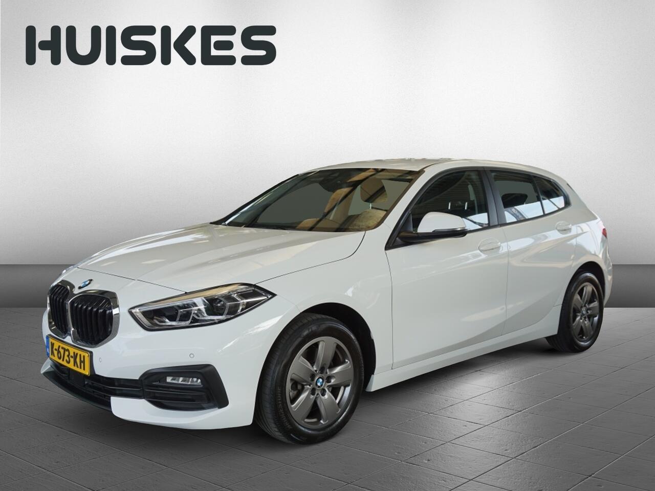 BMW 1-SERIE 118i Executive Edition Automaat | Navi | Cruise | Apple Carplay