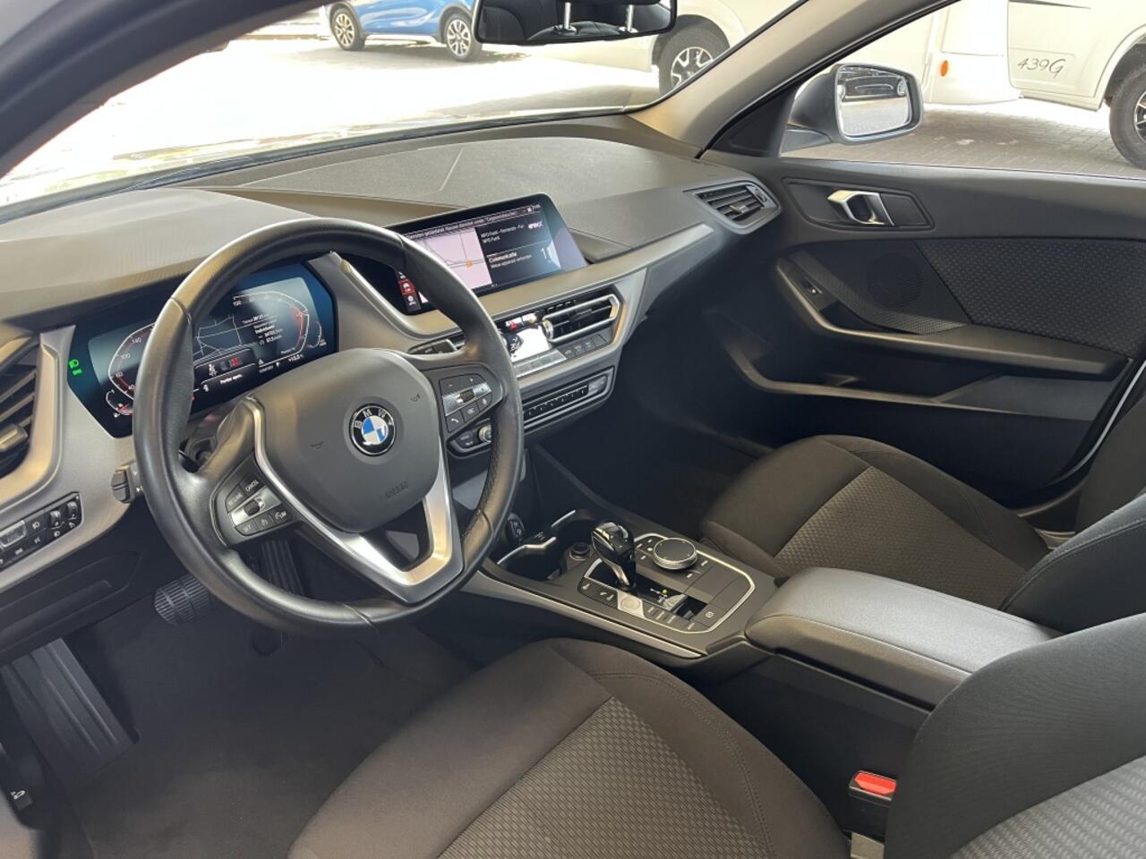 BMW 1-SERIE 118i Executive Edition Automaat | Navi | Cruise | Apple Carplay