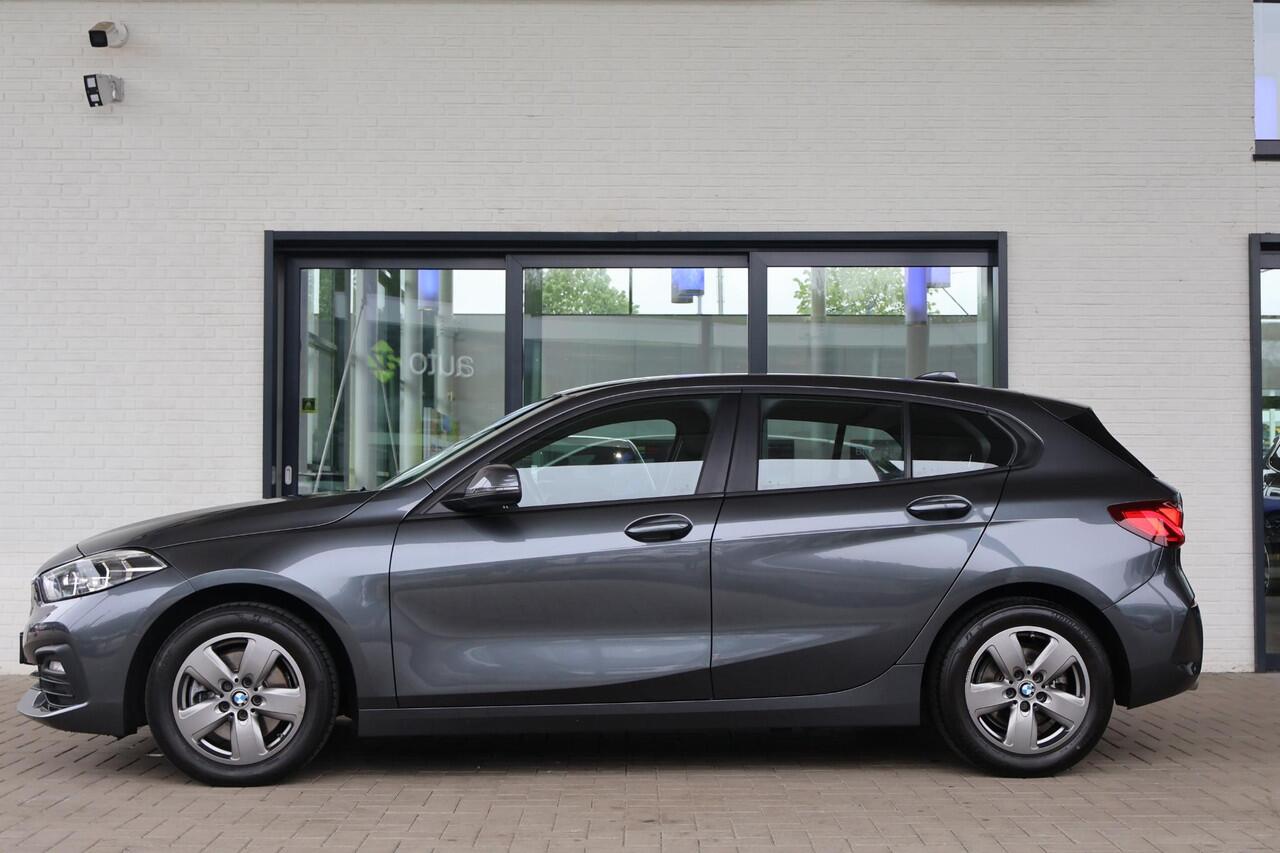 BMW 1-SERIE 118i | Business Edition Plus | Parking Pack | Voorstoelen Verwarmd