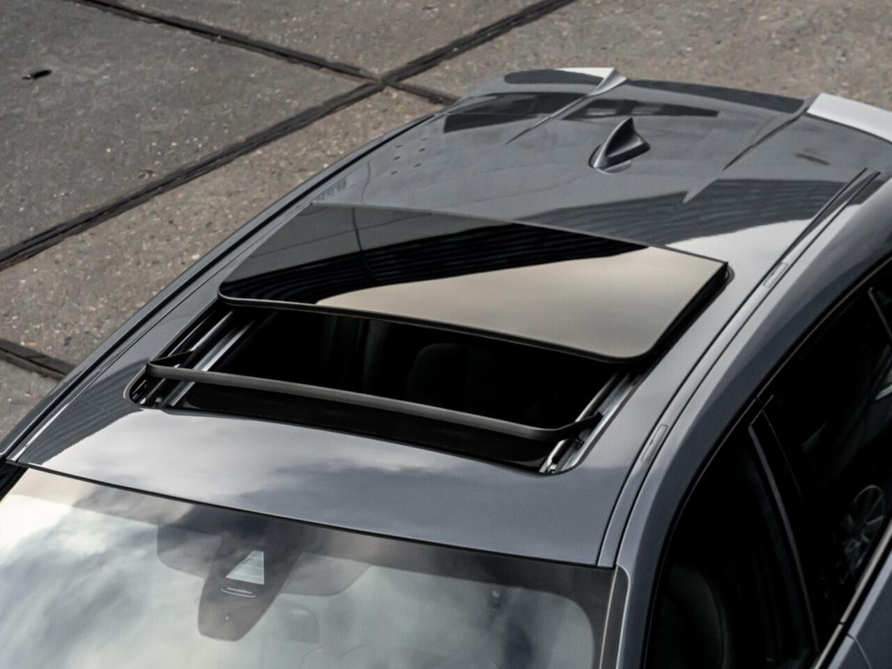 BMW 1-SERIE 118i High Executive M Sport Pano 19" Individual