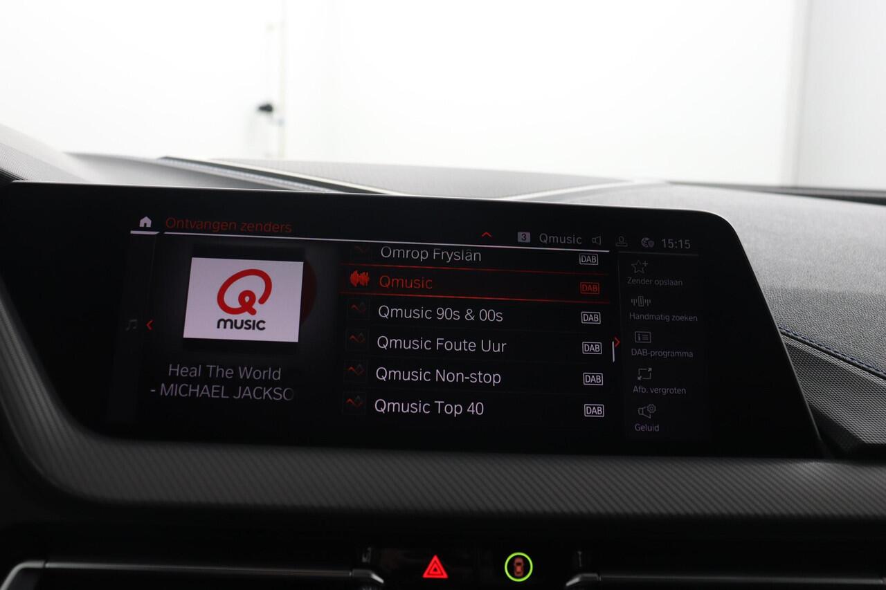 BMW 1-SERIE 118i Executive Edition | M sport | stuur + stoel verw | hifi | 18" |