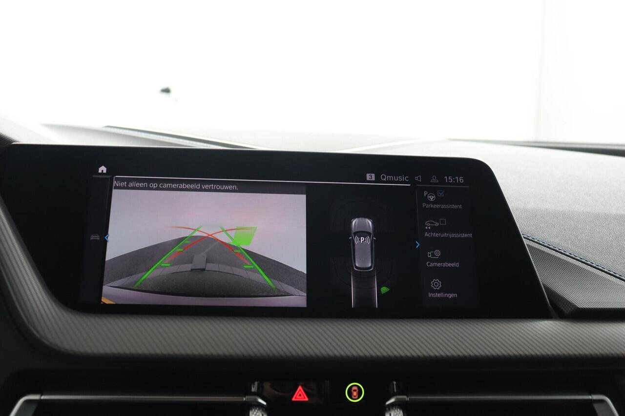 BMW 1-SERIE 118i Executive Edition | M sport | stuur + stoel verw | hifi | 18" |