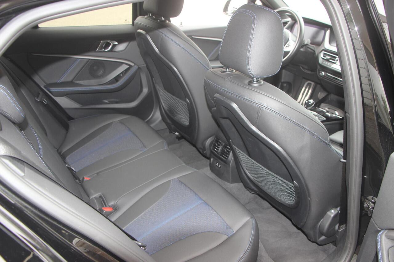 BMW 1-SERIE 118i Executive Edition M PAKKET