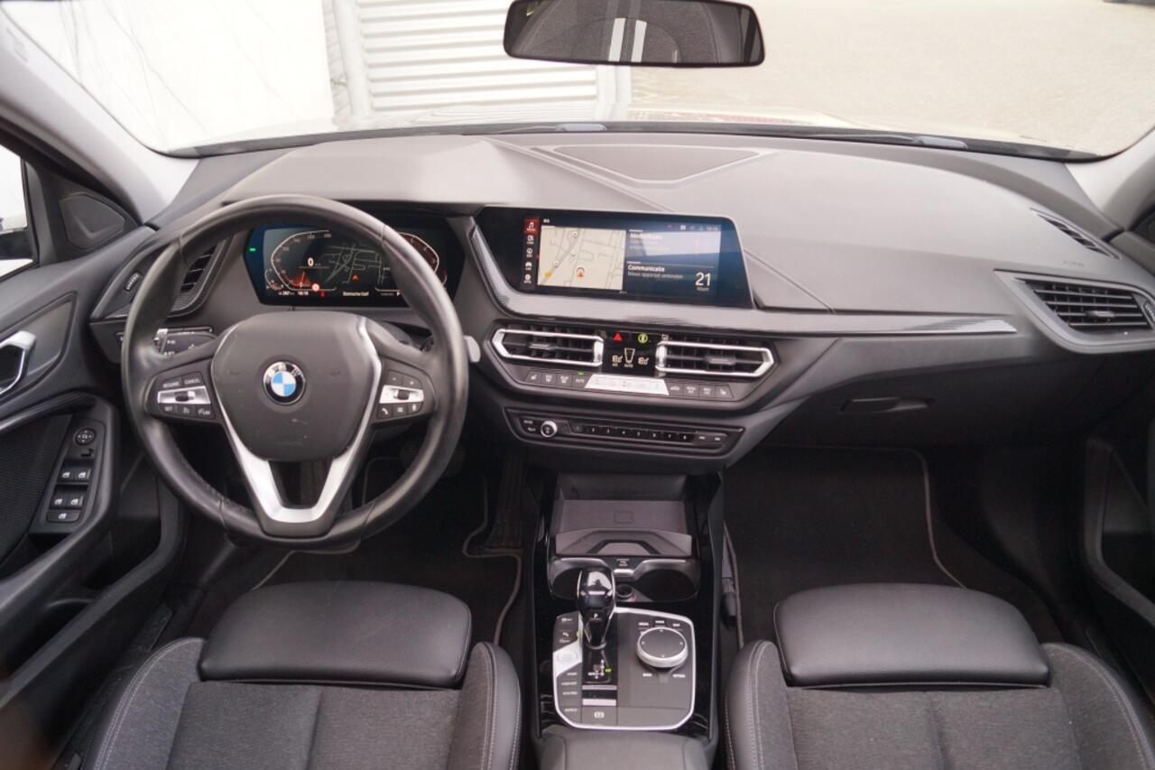 BMW 1-SERIE 118i 136pk Automaat High Executive -PANO-NAVI-ECC-