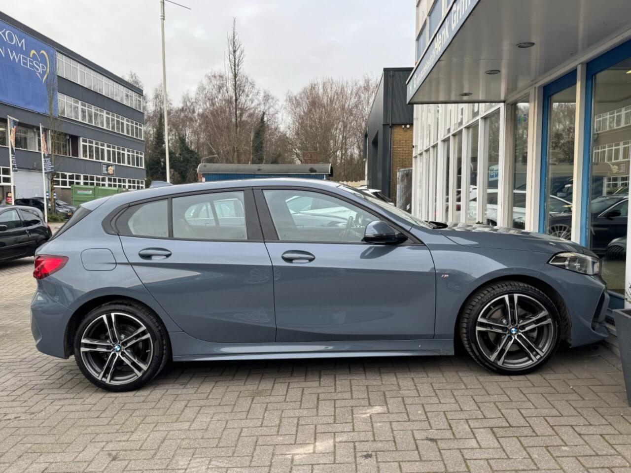 BMW 1-SERIE 118i High Executive I Msport I Stoelverw. I LED I Climate contr.