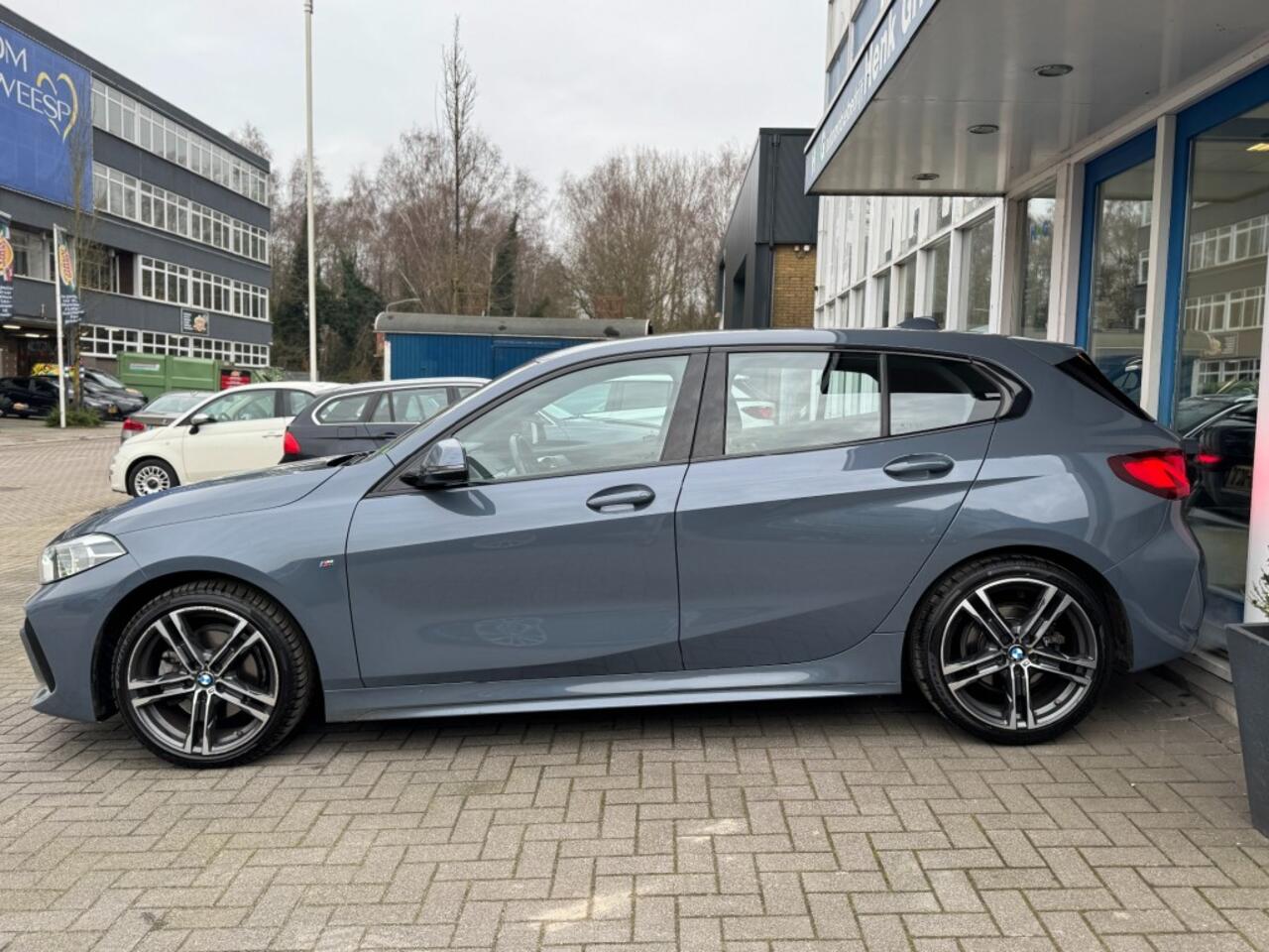 BMW 1-SERIE 118i High Executive I Msport I Stoelverw. I LED I Climate contr.