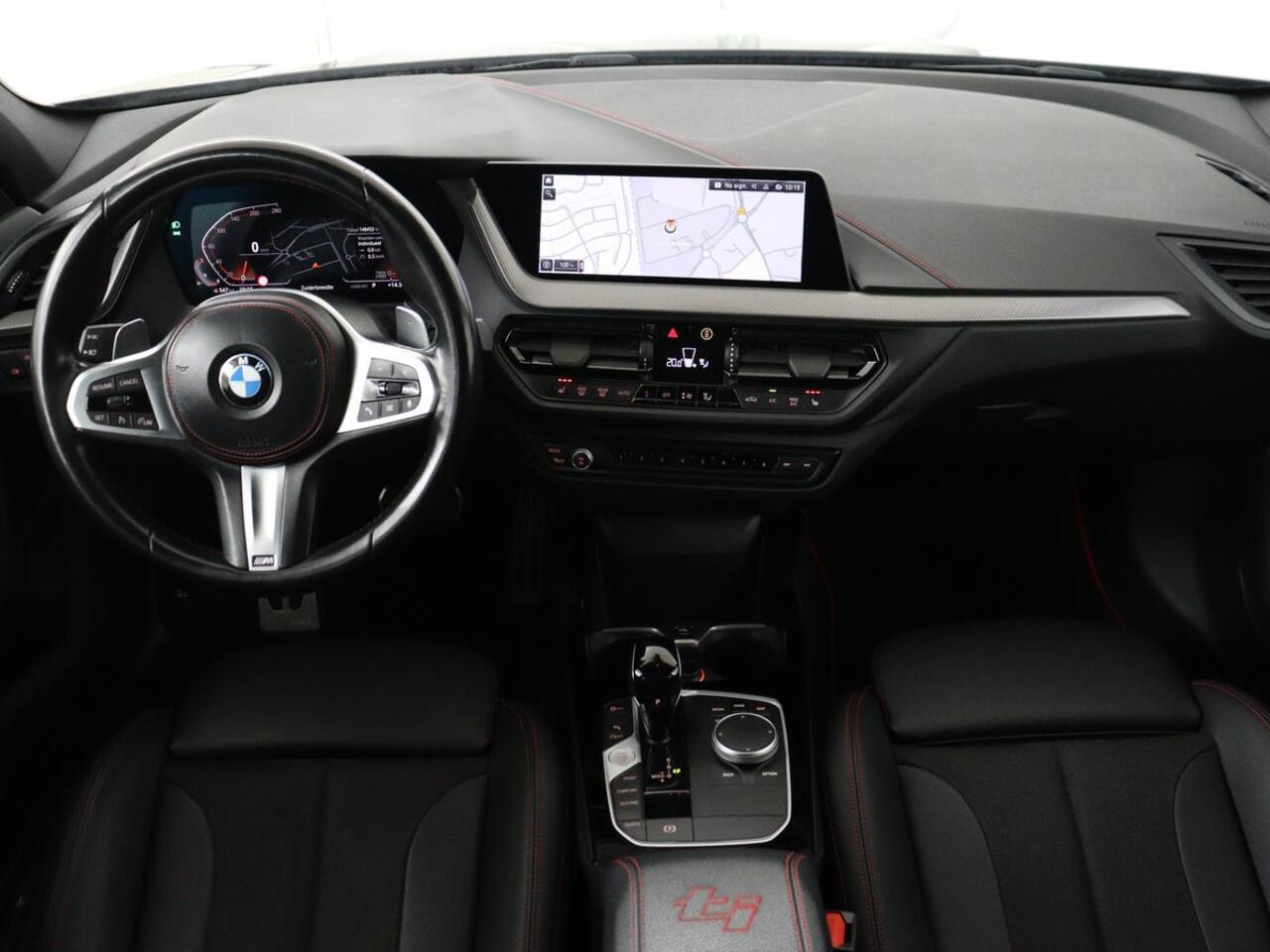 BMW 1-SERIE 128ti M Sport | 265pk | Panoramadak | Stoelverwarming | Carplay | Live Cockpit | Sportstoelen | Sfeerverlichting | Full LED | Parkeerhulp | Cruise control | Navigatie | Climate control