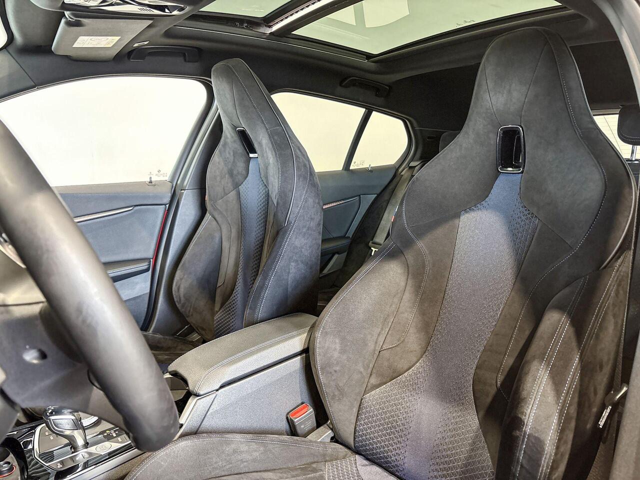 BMW 1-SERIE 118i Executive Edition Model M Sport Aut.