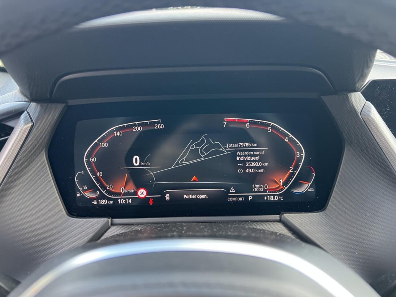 BMW 1-SERIE 118I High Exe M-Sport Pano Sfeer Zwart optiek ACC