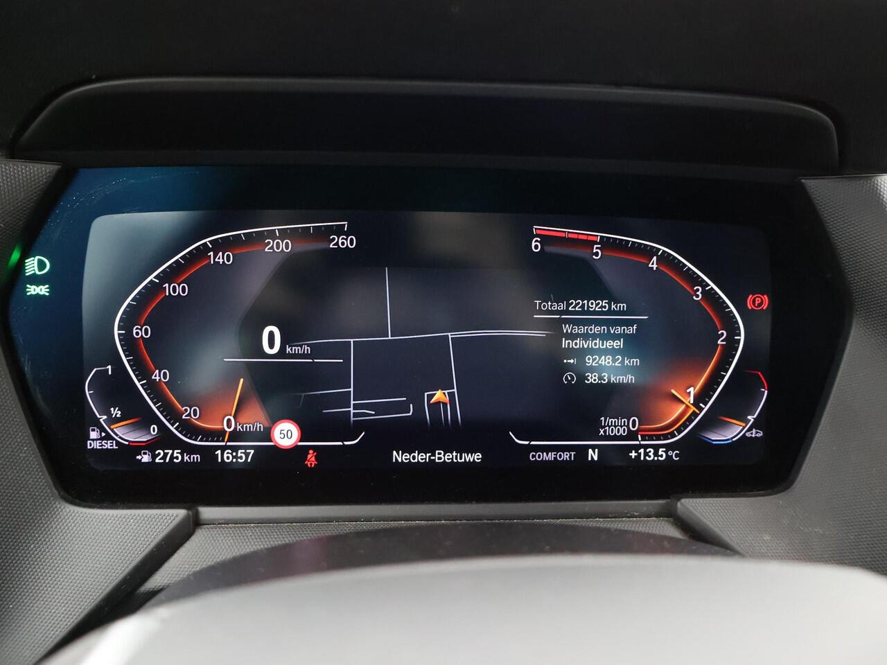 BMW 1-SERIE 116D LESAUTO DUBBELE BEDIENING HANDGESCHAKELD + CAMERA | SPORTSTOELEN | LED